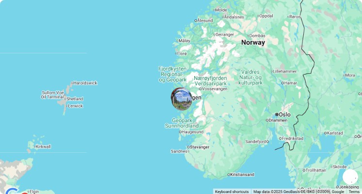 Mapa turístico con los principales puntos de interés de Bergen, Noruega: museos, monumentos, rutas y atracciones destacadas.